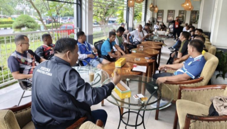 1e1fd8ad-7961-439b-a992-a261d255c2e7