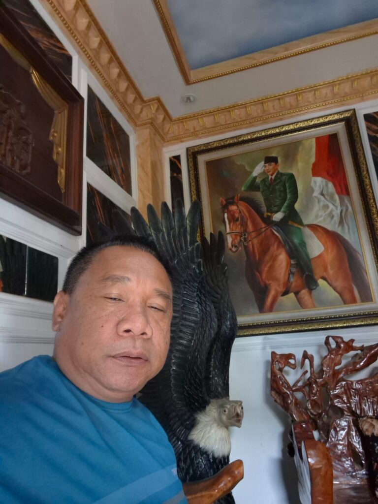 f8db3327-879b-44e1-8519-d9ee84cd2428